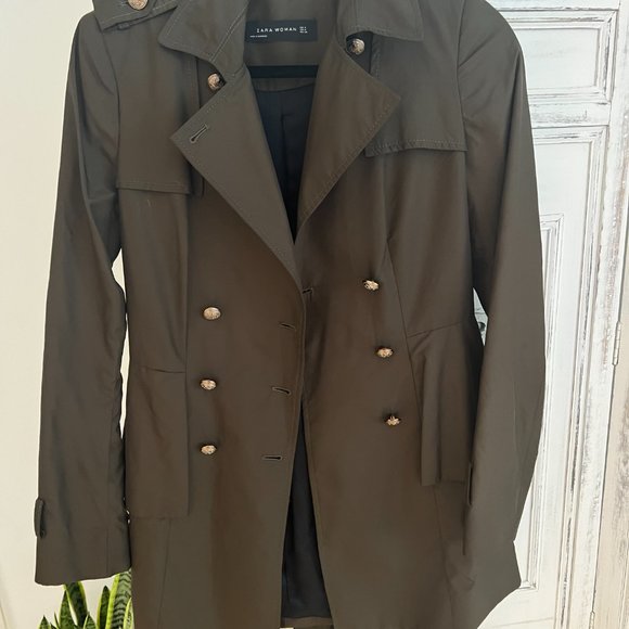 Zara | Ruffle Belted Rain Jacket in Size M - Picture 2 of 7